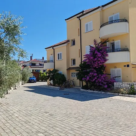 Kovacicek 1 * Biograd Na Moru