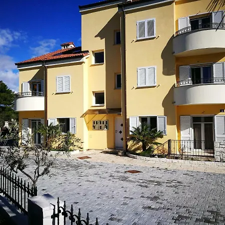 Kovacicek 1 Apartment