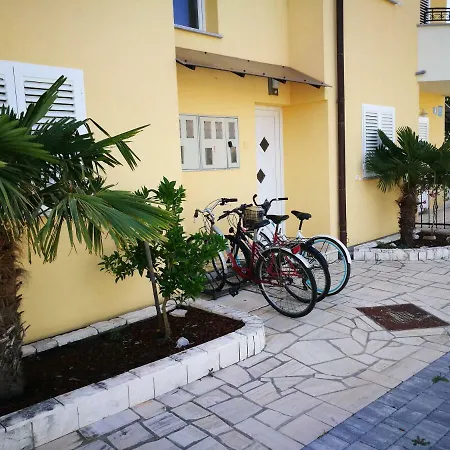 Kovacicek 1 Apartment Biograd Na Moru